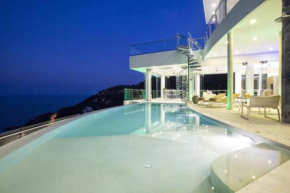 4 Bedroom Simply Stunning Sea View Villa ~ Chaweng